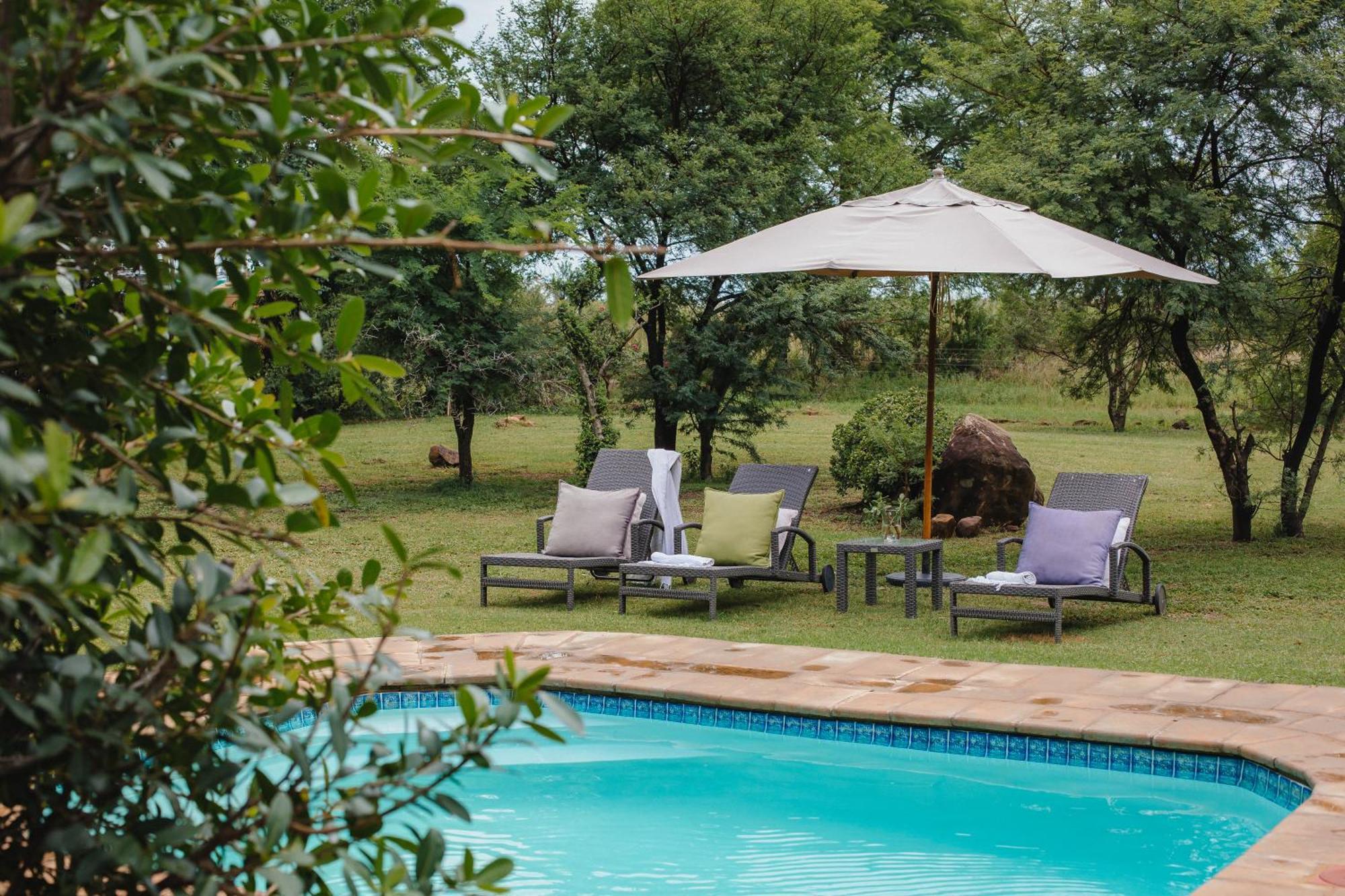 Cheetah Ridge Lodge Ladysmith Exterior photo