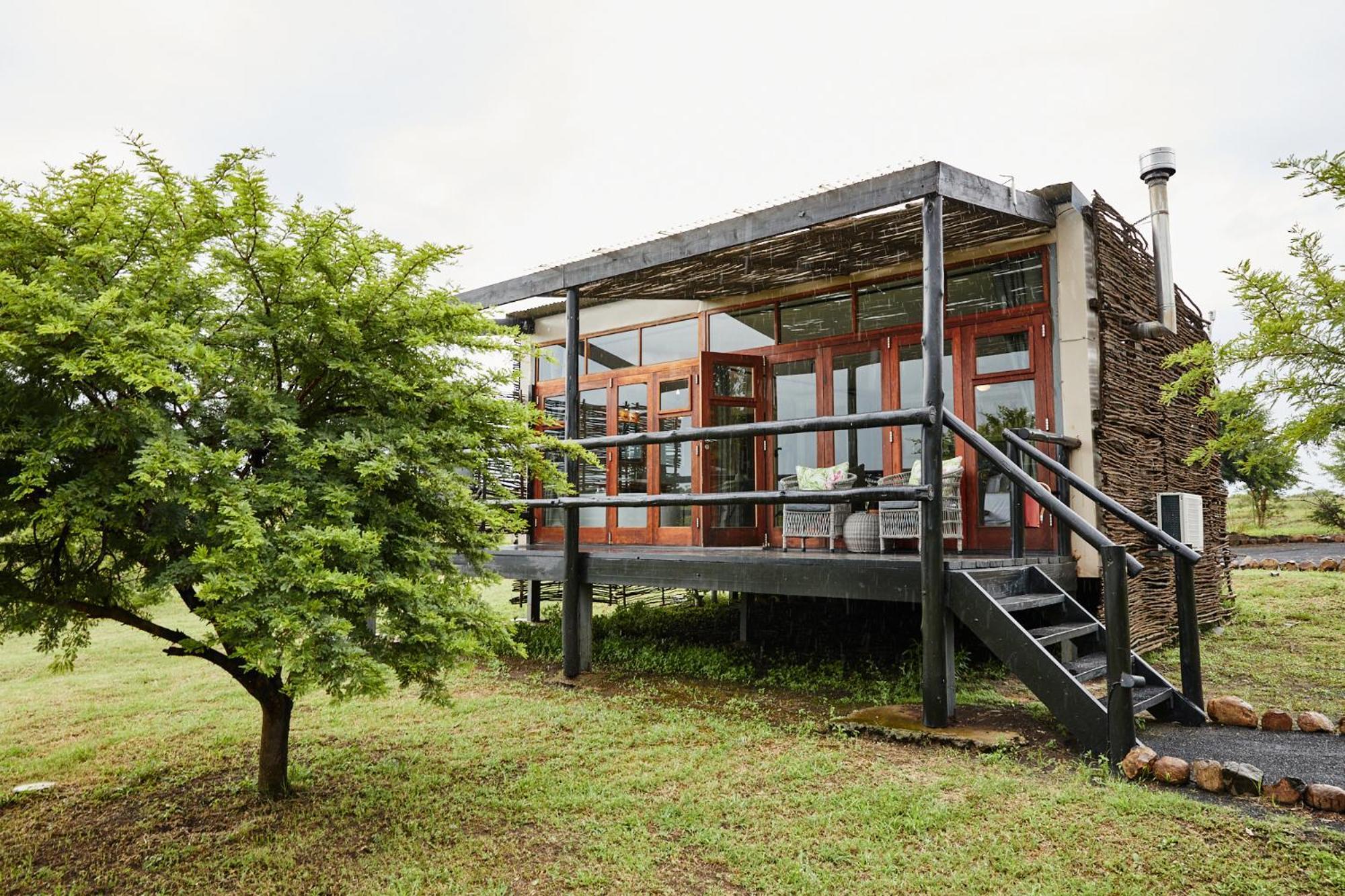 Cheetah Ridge Lodge Ladysmith Exterior photo