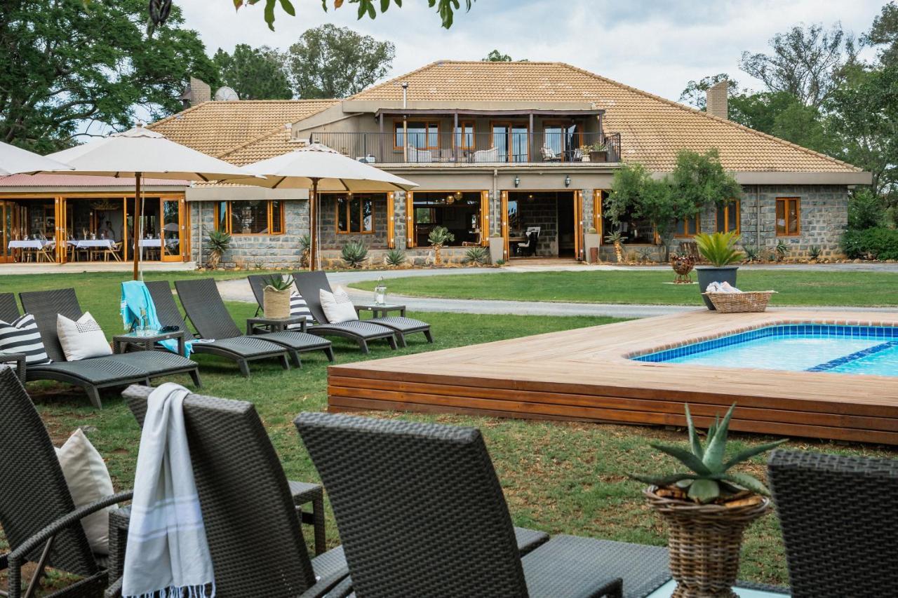 Cheetah Ridge Lodge Ladysmith Exterior photo